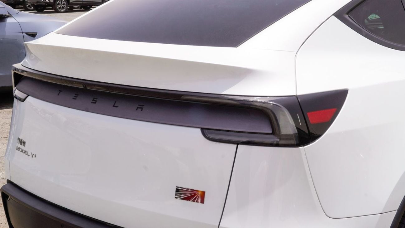 تسلا موديل Y Tesla Model Y Long Range Version/20 Inches AWD .Export Price.