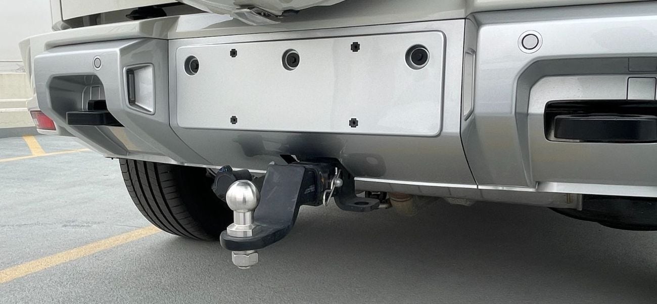 BYD Leopard 5 1.5L-4CYL 680HP. COM RANGE 1,200+ KM . HYBRID