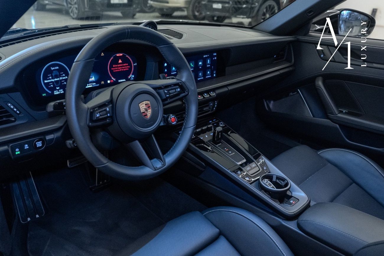Porsche 911 Targa 4S 3.0L (444 HP) Convertible 2025 Porsche 911 Targa 4 GTS Convertible, Warranty in       Al Na