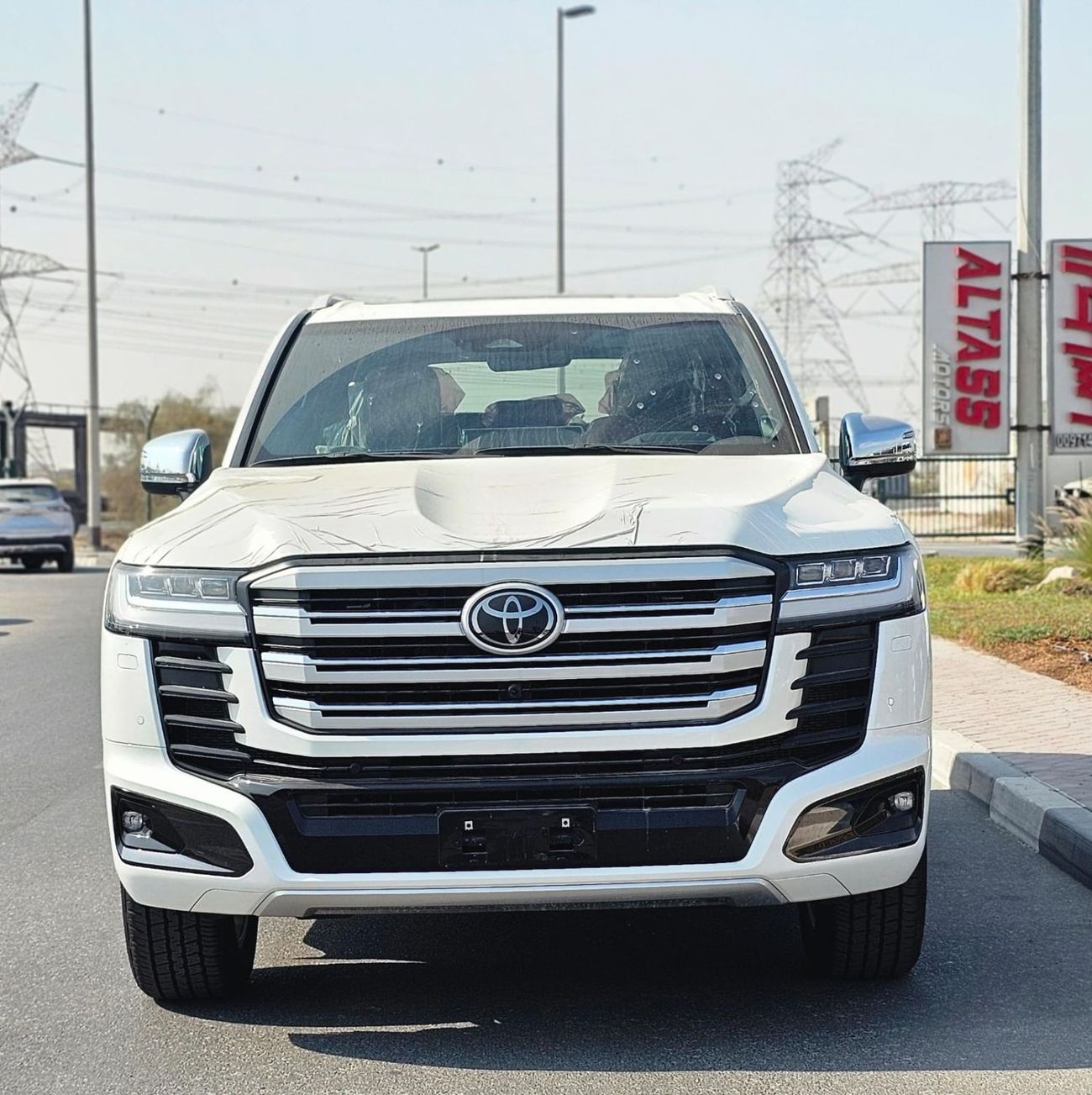 تويوتا لاند كروزر 3.5T VXR Hybrid