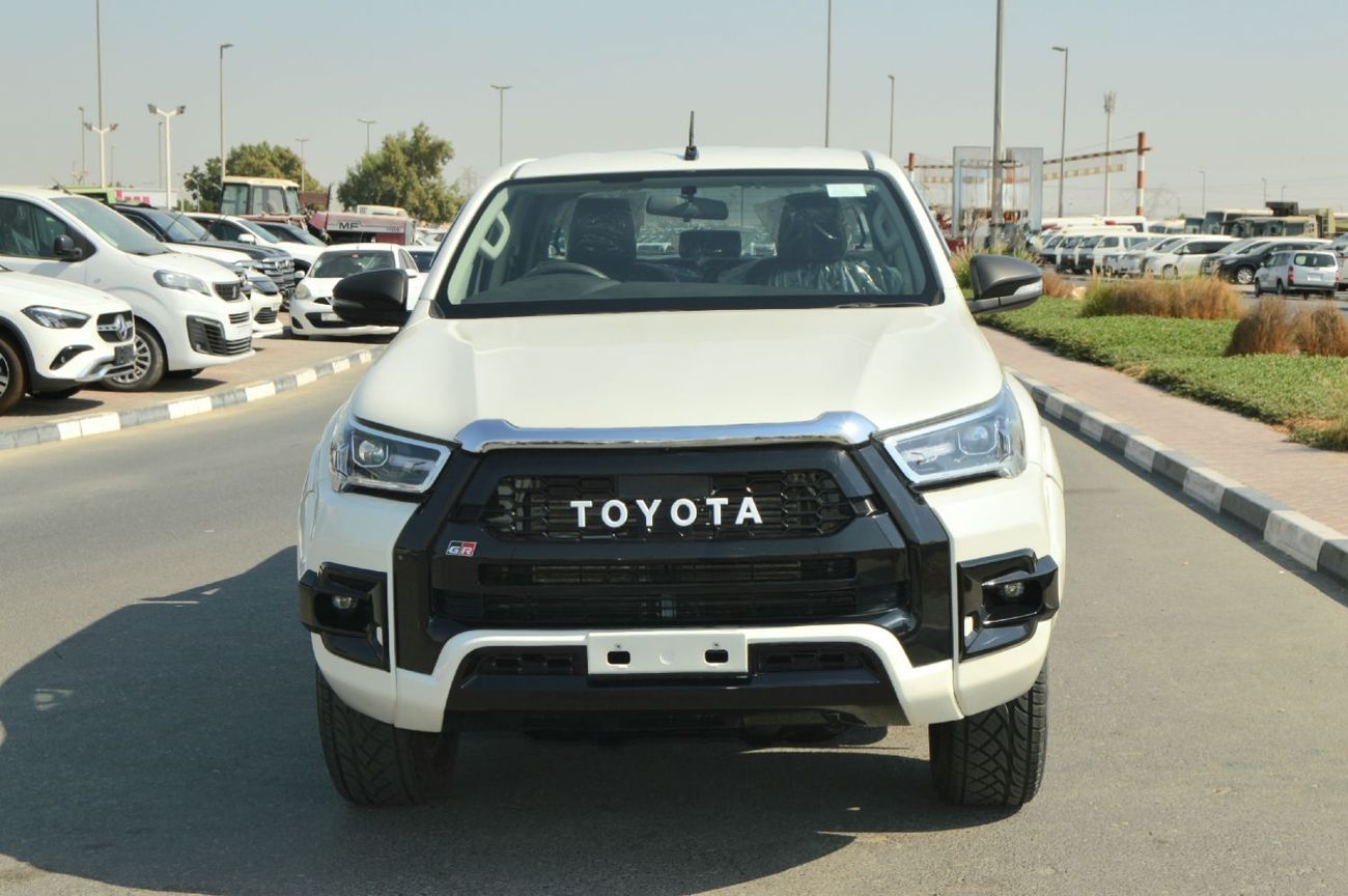 Toyota Hilux Double cabin 2.8L, perfect inside and outside