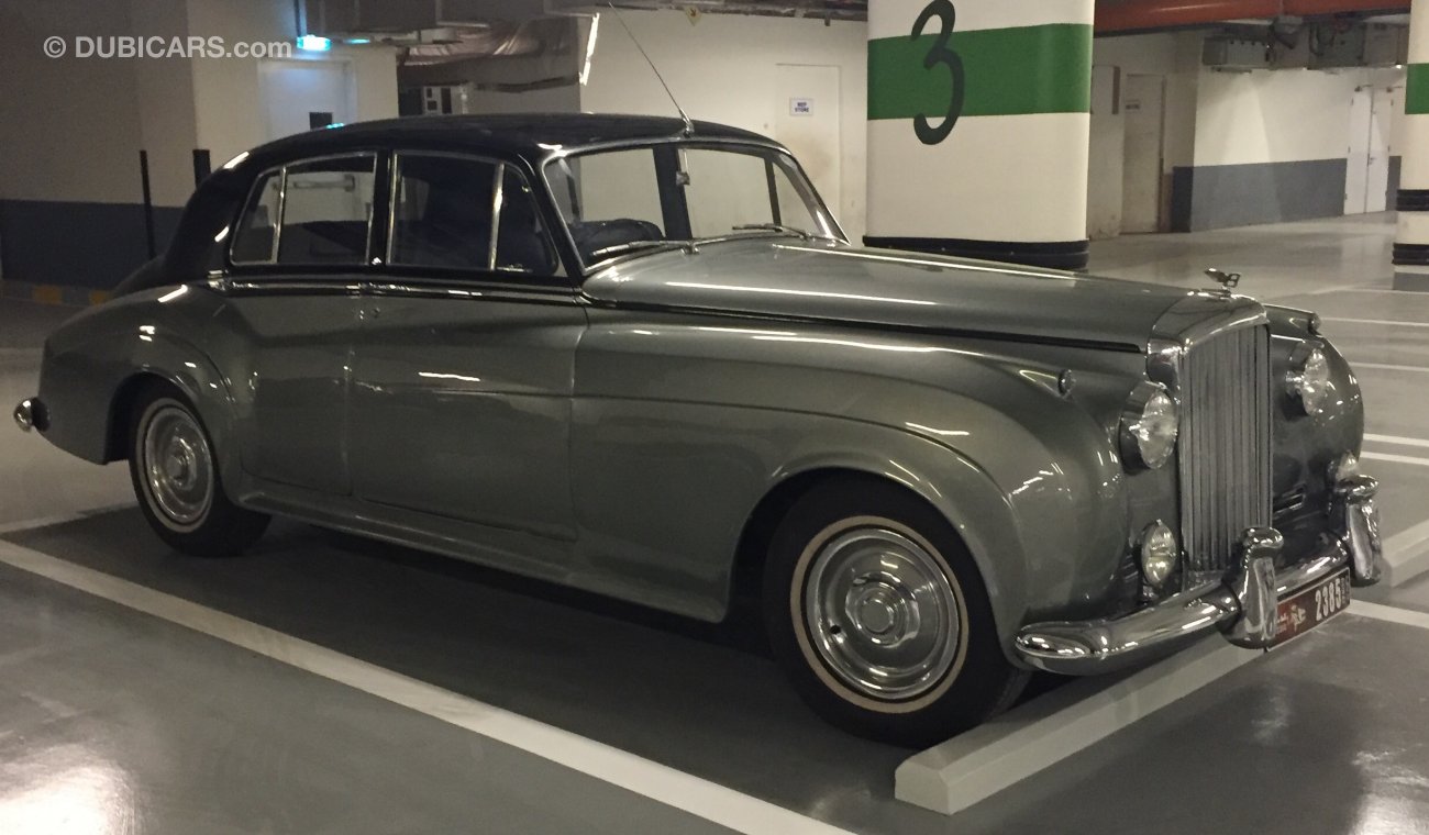 Bentley S1