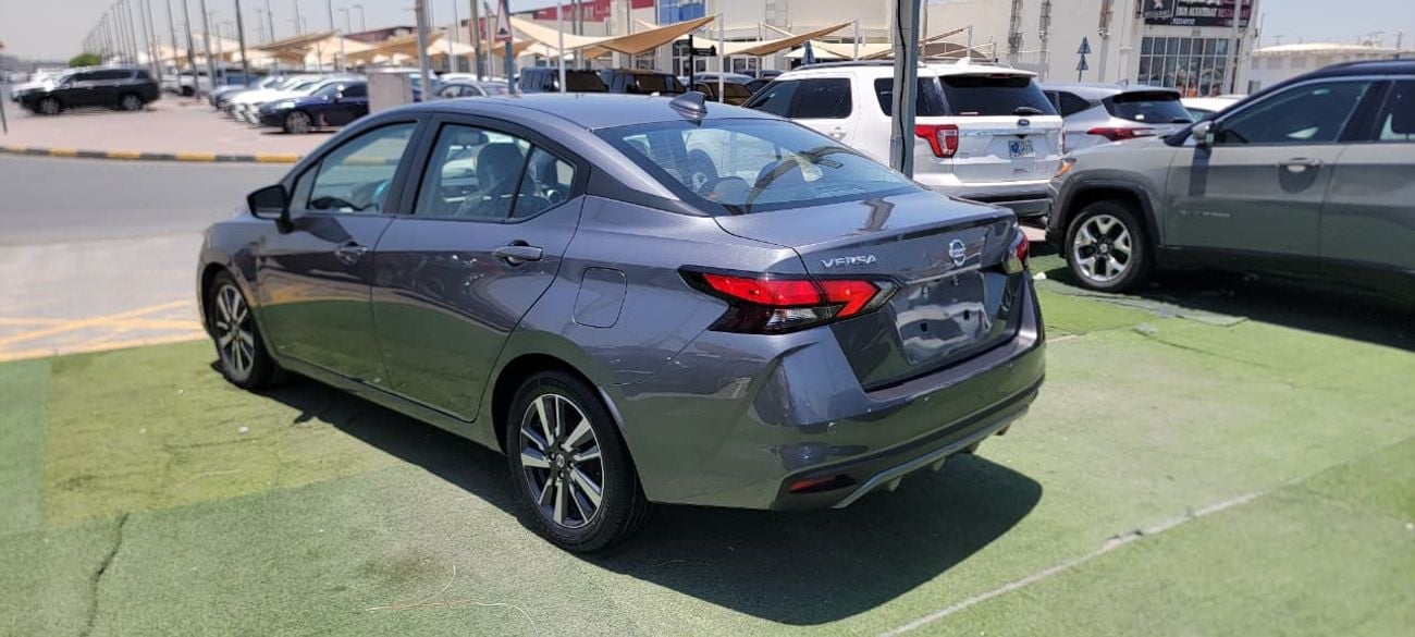 Nissan Versa SV (NON GCC)
