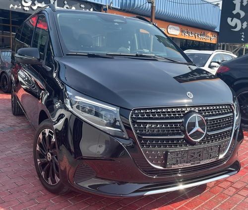 مرسيدس بنز V 300 Avantgarde Under Agency Warranty 2026 GCC