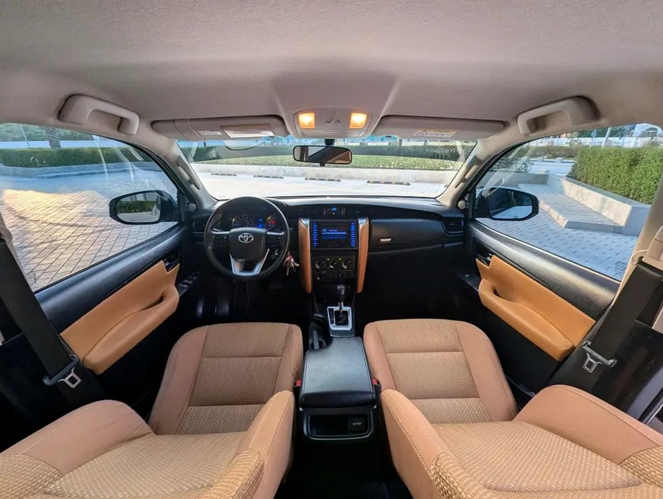 Toyota Fortuner EXR 2017 GCC Specs Interior and Exterior Excellent Condition V4 2.7L