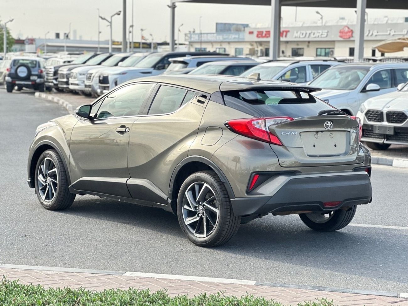 Toyota CHR Limited ,leather seats,electric seats, blind spots Full Option