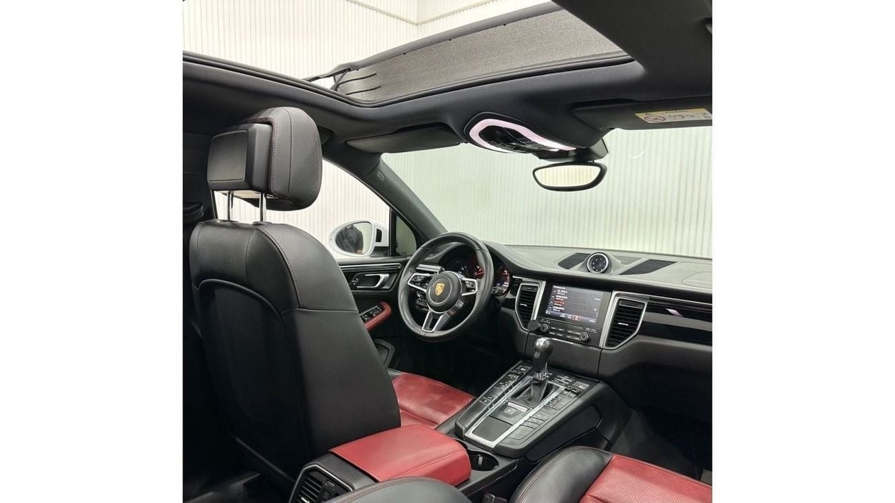 Porsche Macan Std 2018 Porsche Macan, Warranty, Service History, Full Options, GCC