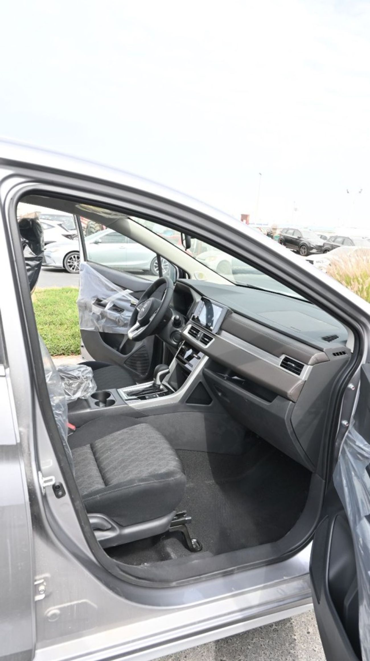 Mitsubishi Xpander MITSUBISHI XPANDER 1.5L PREMIUM A/T PETROL