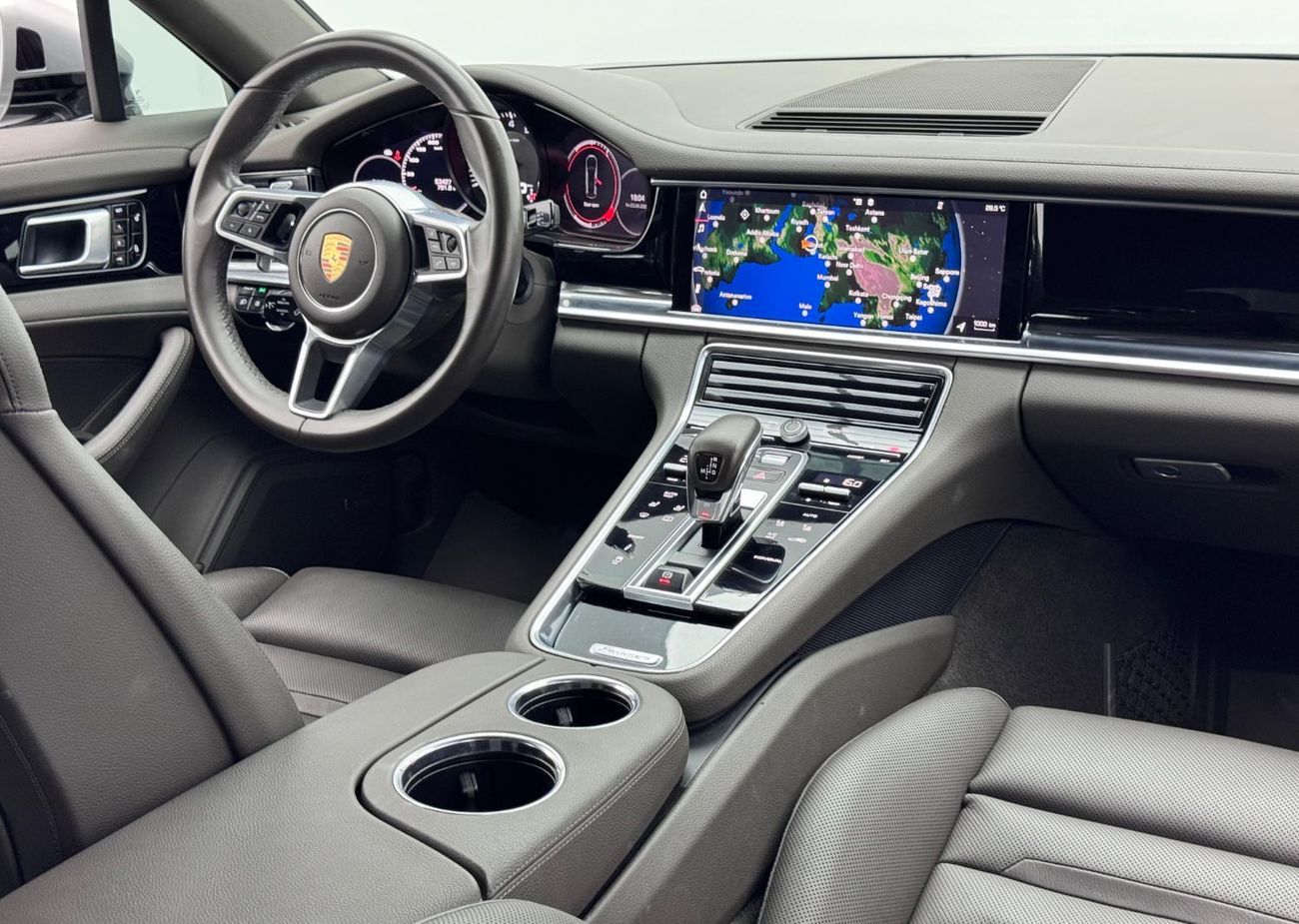 بورش باناميرا Std 3.0L (325 HP) 2018 Porsche Panamera 4,  Service History, Warranty, Low Km, Excellent Condition