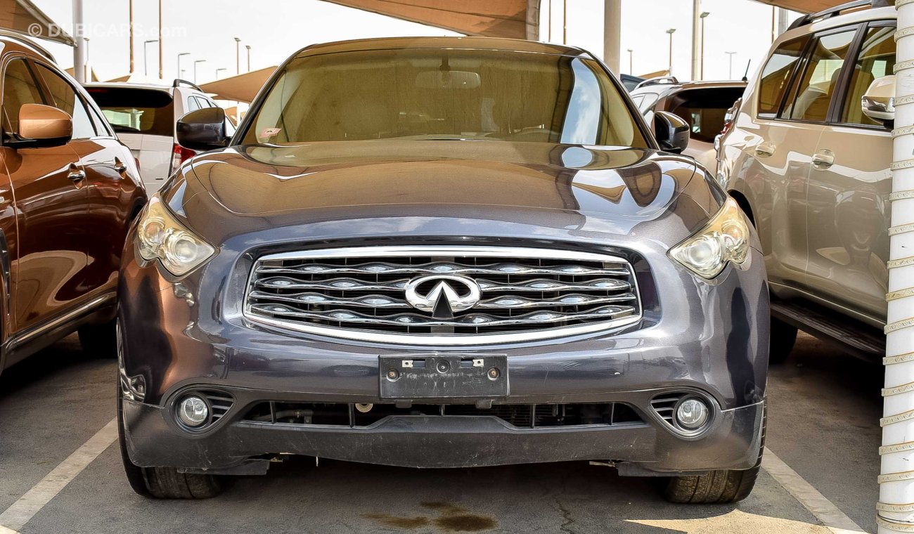 Infiniti FX35