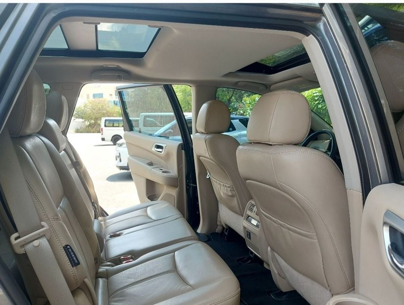 Nissan Pathfinder SV