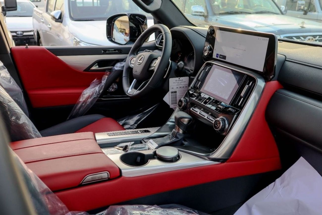 Lexus LX 600 2024 Lexus LX 600 F-Sport  Engine: 3.5L