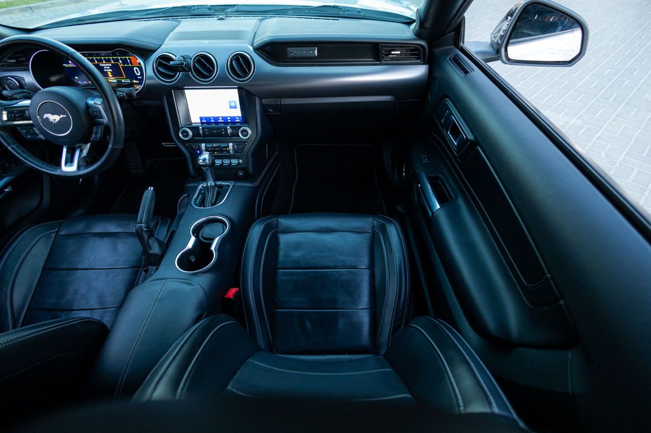 Ford Mustang GT Premium 5.0L V8