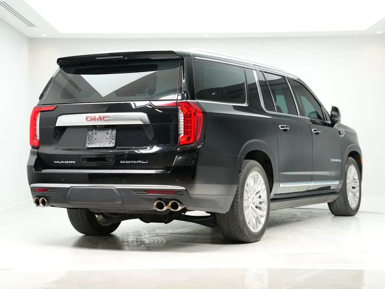 GMC Yukon DENALI | GCC Specs | Low Mileage | Warranty