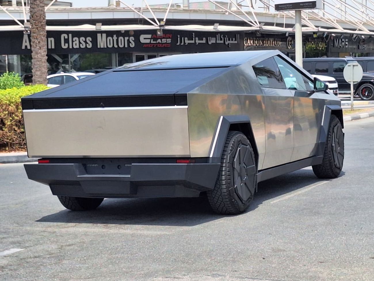 تسلا سايبرتراك Cyberbeast