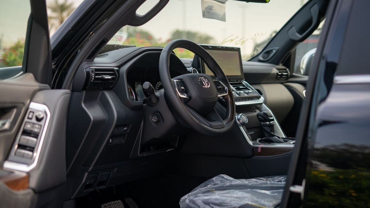 Toyota Land Cruiser LC300 VX V6 3.5L Petrol Twin-Turbo 2025YM Full Option