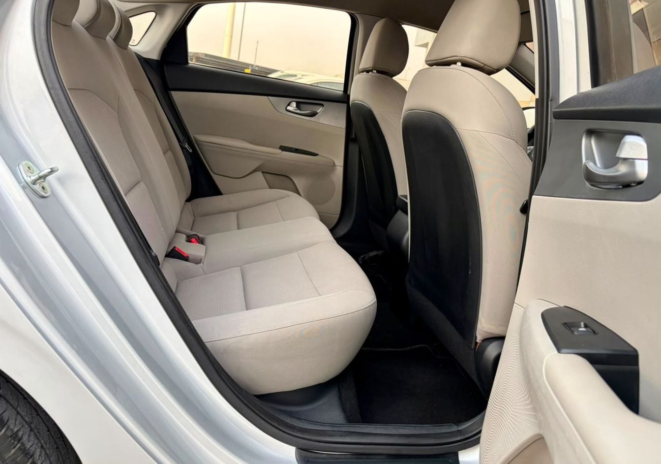 Kia Cerato EX TOP 510-Monthly l GCC l 1.6L, Cruise, Camera l Accident Free