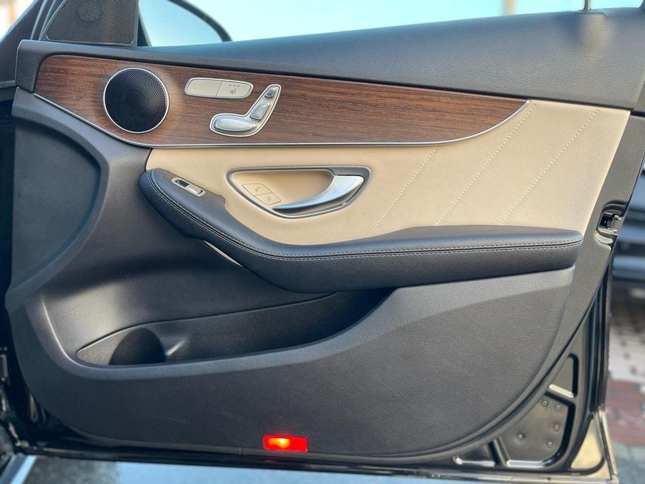 Mercedes-Benz C 300 AMG Pack Mercedes C 300 _American_2019_Excellent Condition _Full option