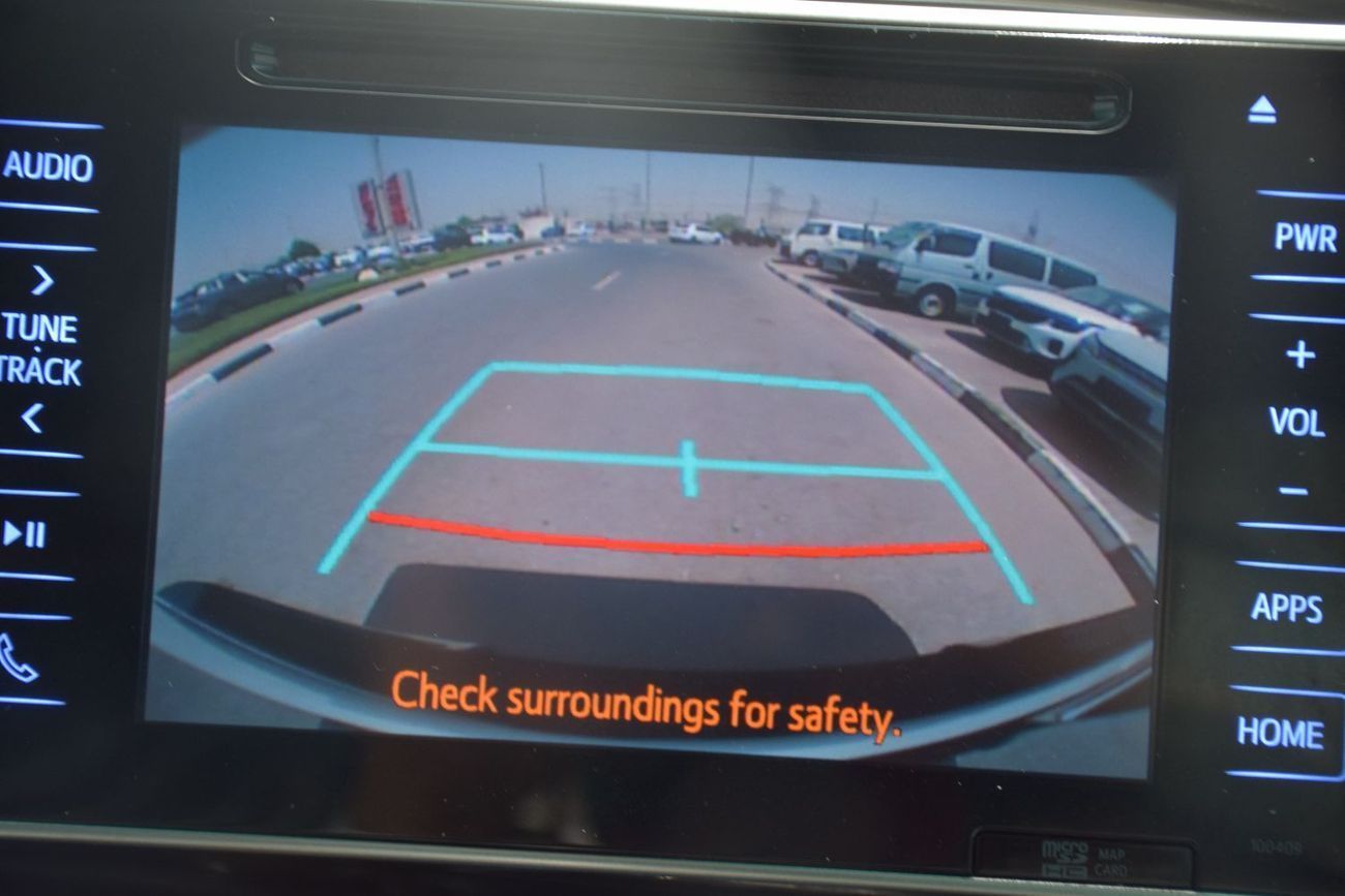 تويوتا هيلوكس S GLX 2.8L 4WD M/T