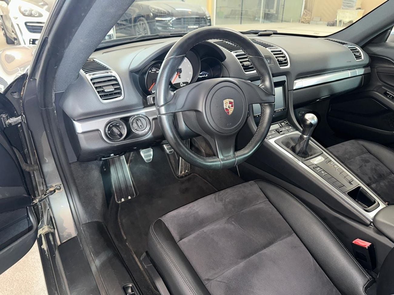 بورش كايمان PORSCHE CAYMAN S 2014 | MANUAL TRANSMISSION! | LOW MILEAGE | 19-INCH RIMS