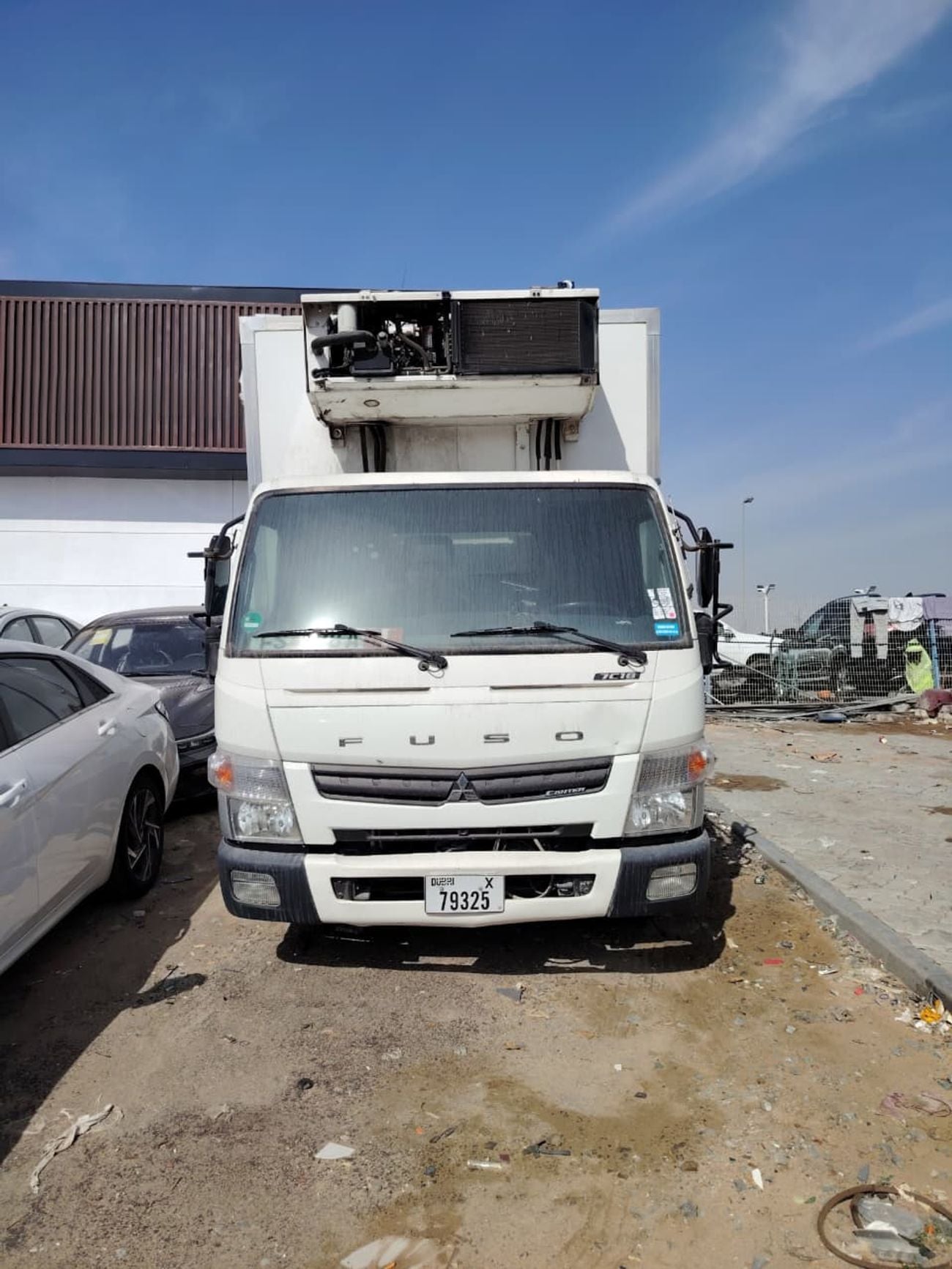 ميتسوبيشي فوسو كانتير  MITSUBISHI FUSO ROSA USED WITH NEW REFRIGERATOR BOX EUROPEAN SPECS 2014 MODEL