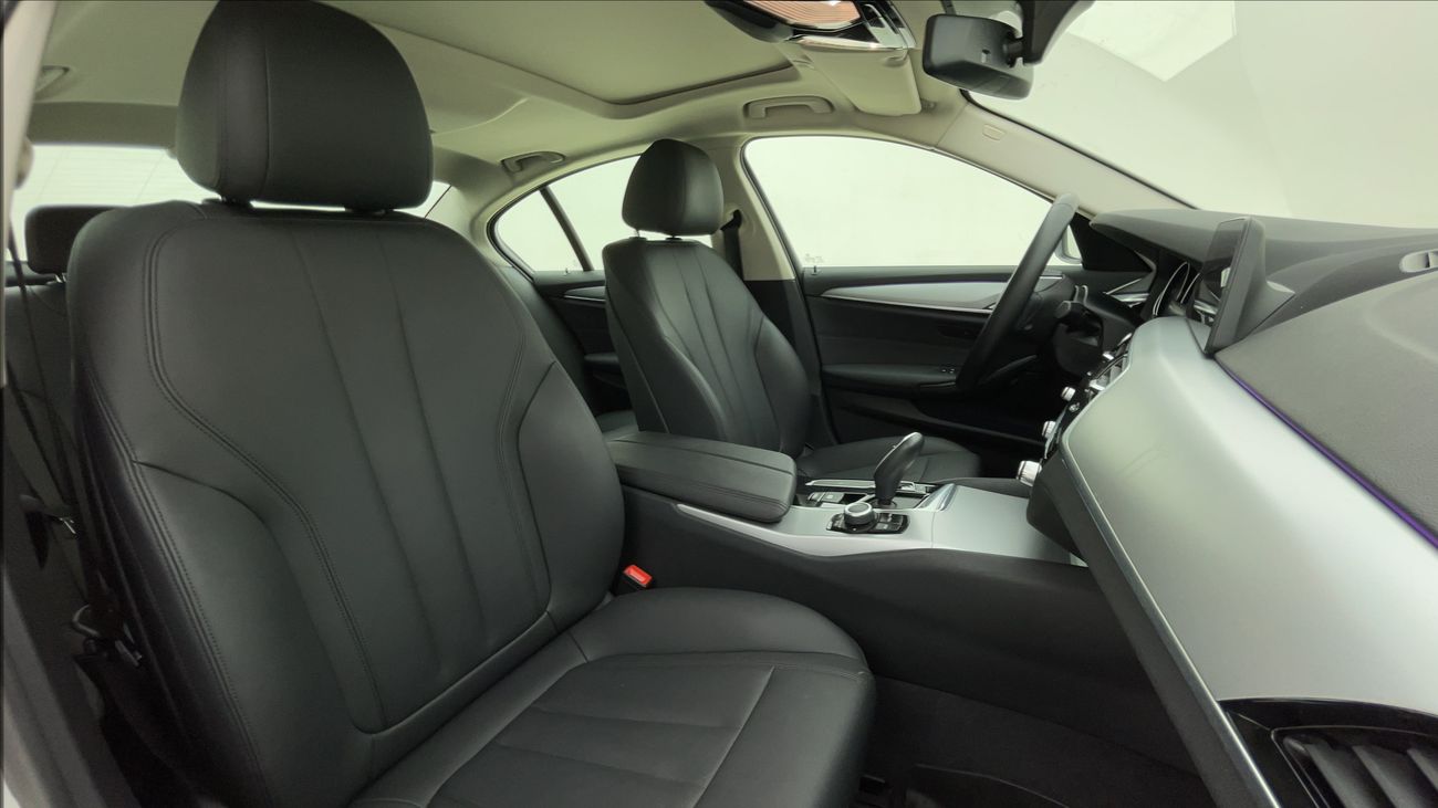 BMW 520i EXECUTIVE 1.6 | Zero Down Payment | Home Test Drive