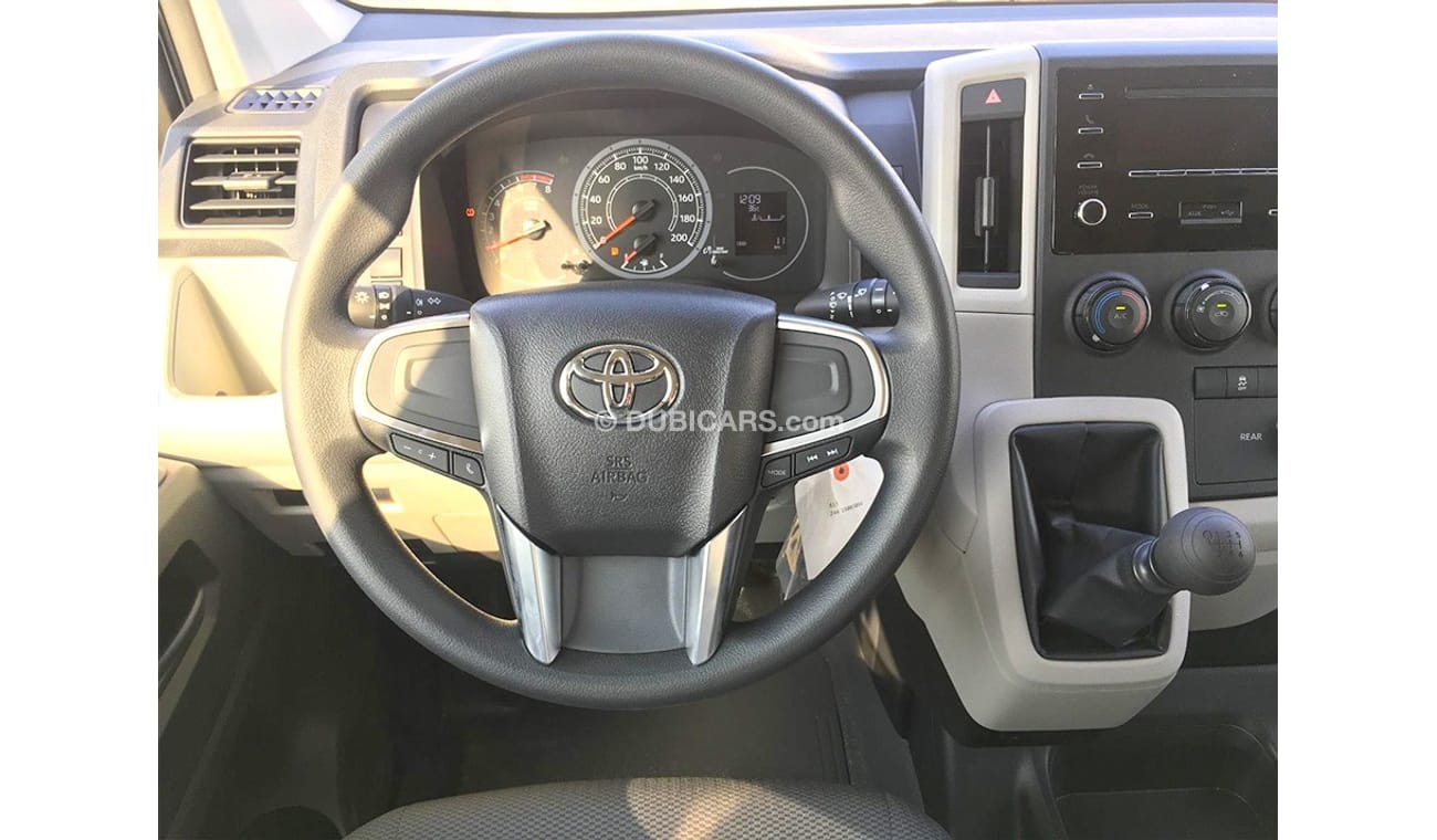 تويوتا هاياس HIACE COMMUTER PETROL 6MT MODEL 2020