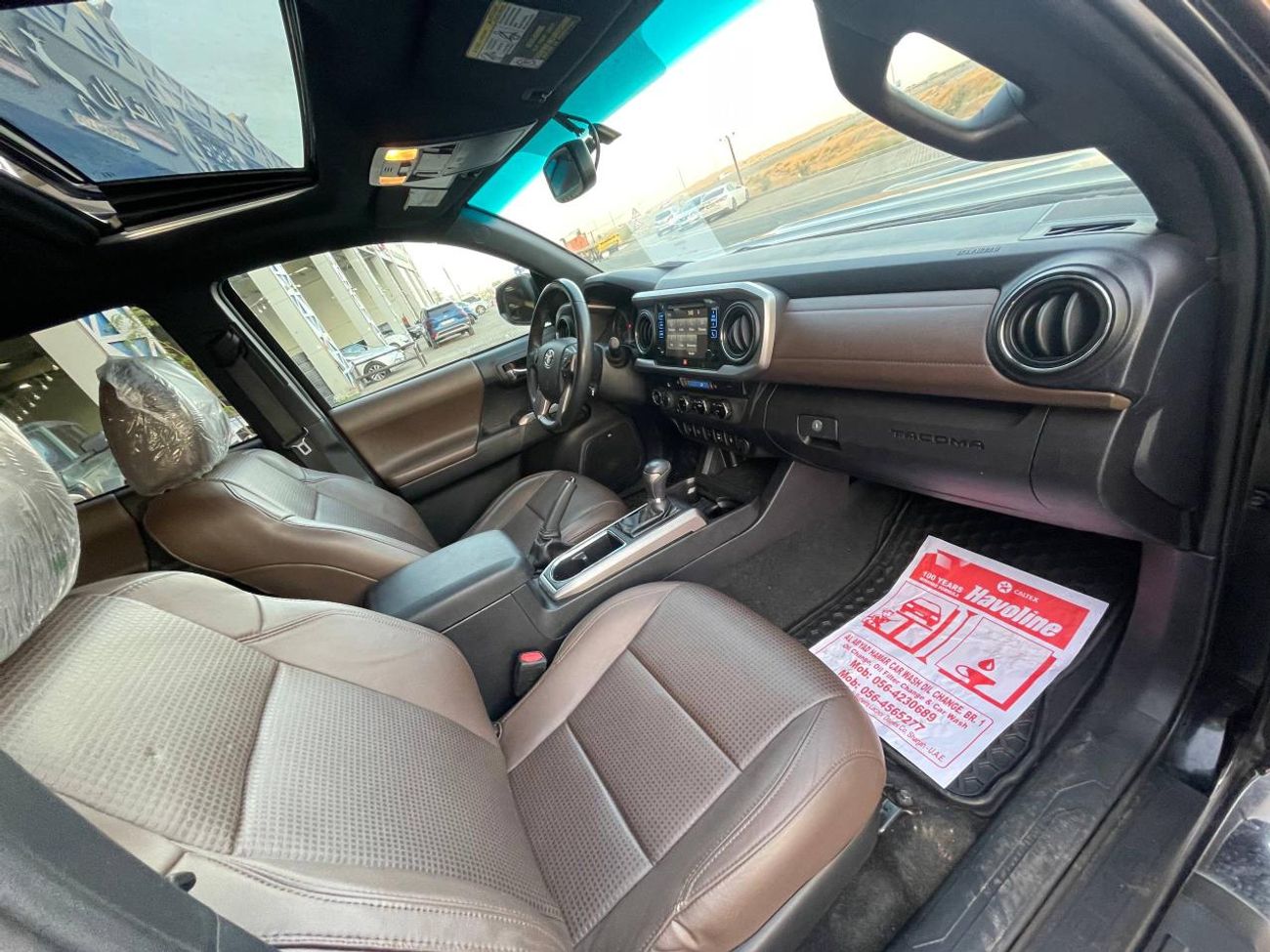 تويوتا تاكوما طقم TRD / محرك V6 سعة 3.5 لتر / دفع رباعي / فتحة سقف / شاشة كبيرة / نظام مراقبة النقاط العمياء / بحا