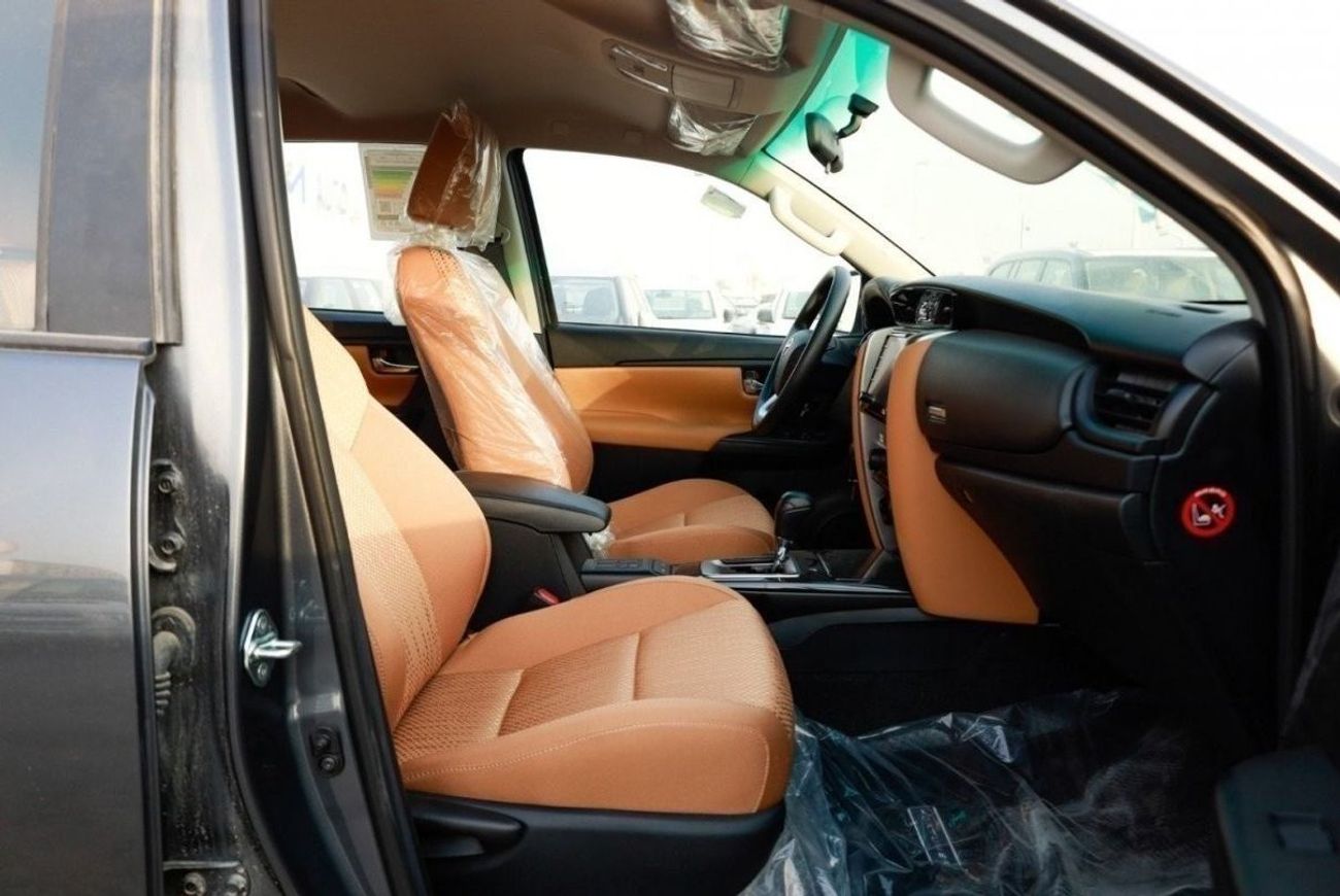 Toyota Fortuner Toyota Fortuner SR5 2.7L petrol 7Seats 4WD full option 2024