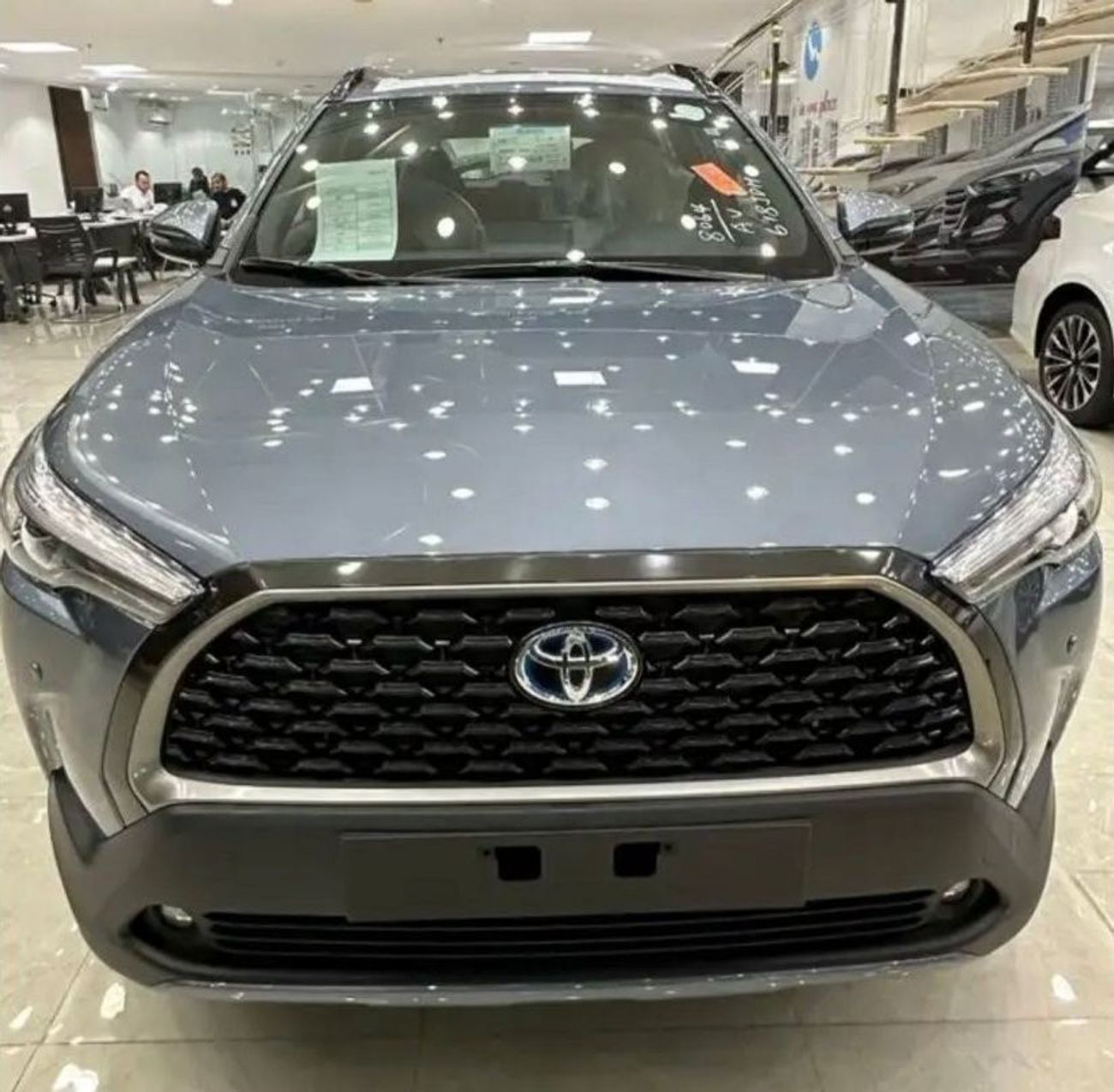 تويوتا كورولا كروس 2023 Toyota Corolla Cross 1.8L Hybrid Automatic Zero KM