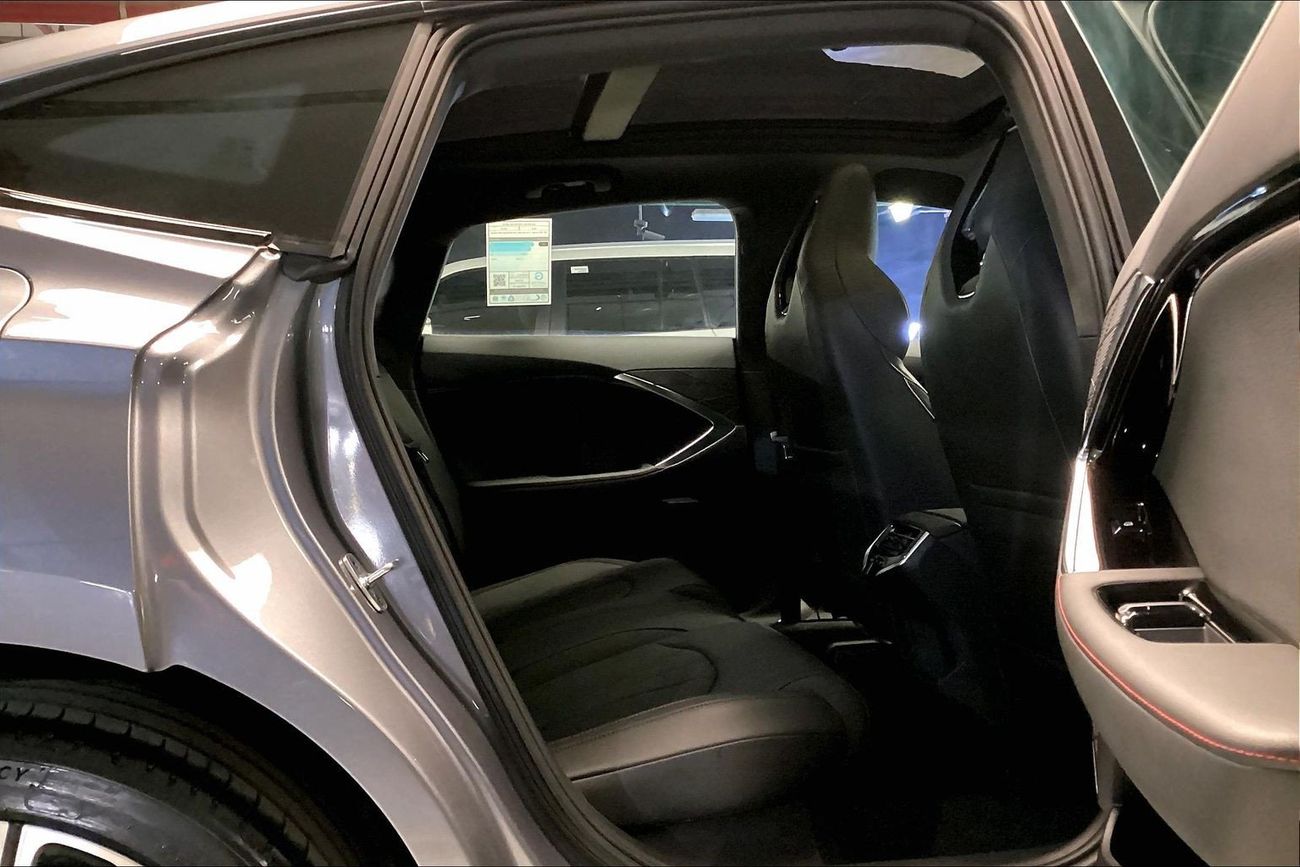 أم جي 7 Trophy | upto AED 20,000 Ramadan Discount | شامل الضمان | 0 ﺪﻔﻋﺓ ﺃﻮﻟﻯ