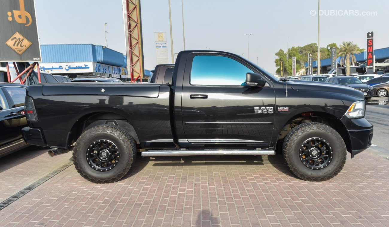 رام 1500 1500 HEMi 5.7 L