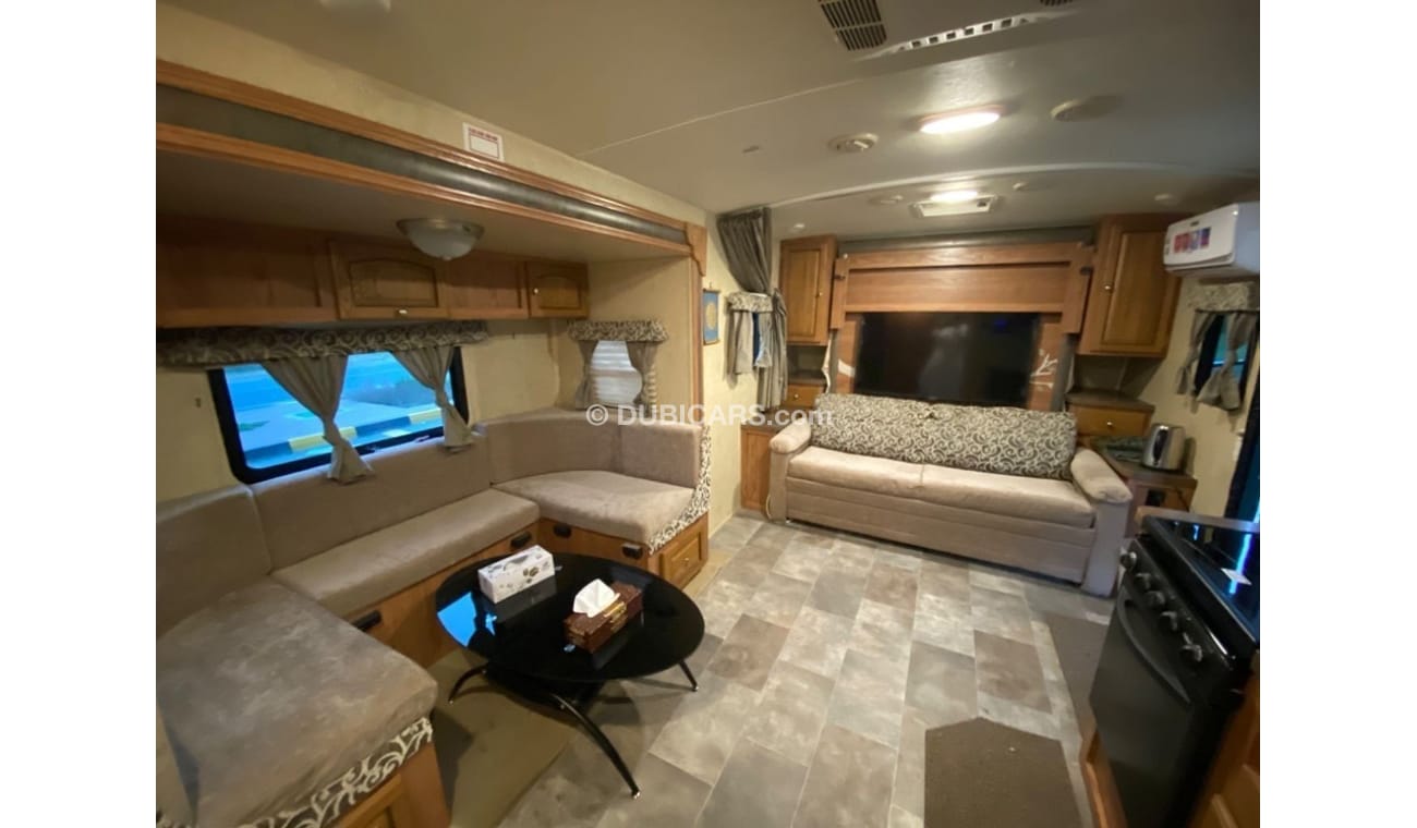 اخرى كرفان امريكي