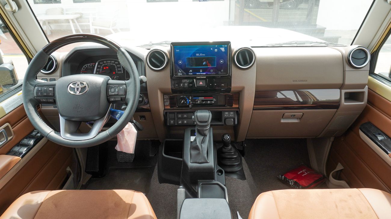 Toyota Land Cruiser 70 LX 4.0L V6 A/T