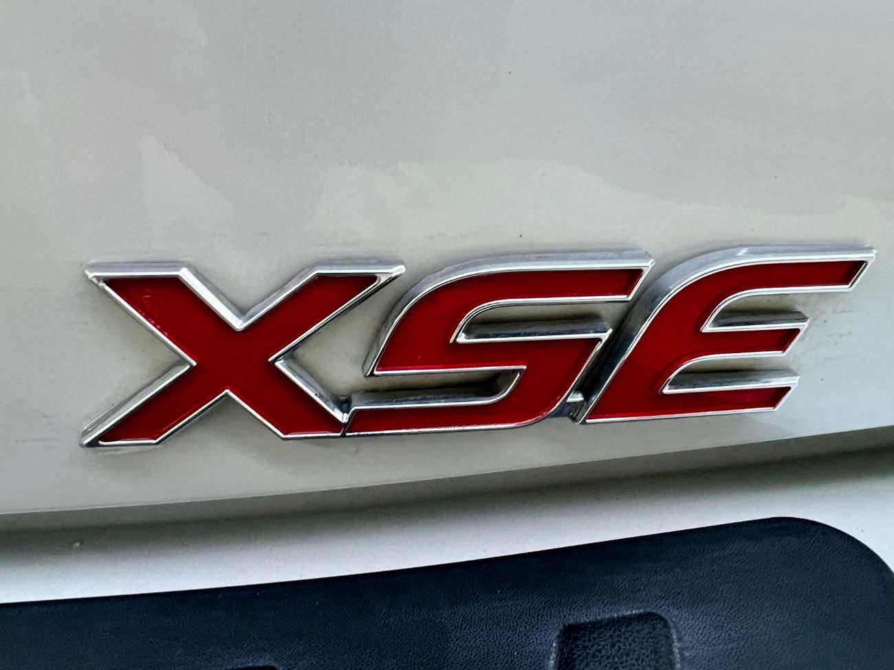 Toyota Corolla SE+ 2.0L hatchback sports warranty one year bank financie available