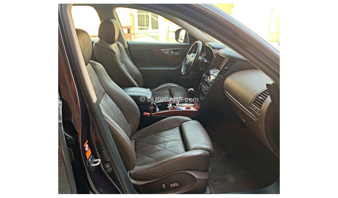 Infiniti FX50 V8 - Excellent condition - Original paint