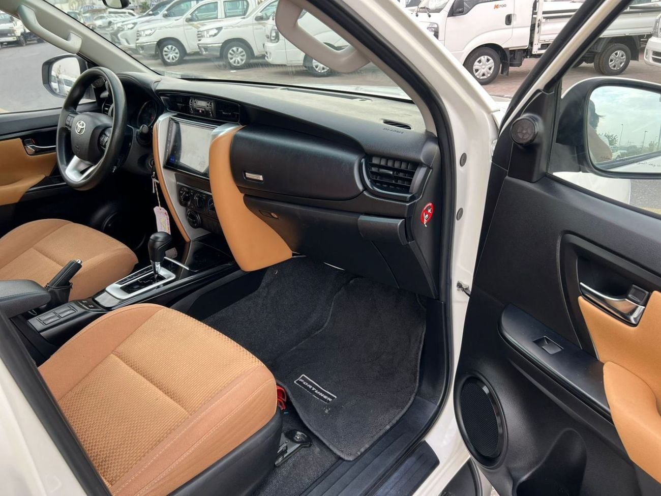 تويوتا فورتونر EXR 2019 Toyota Fortuner 2.7L V4 -AWD 4x4 GCC - Rear CAM & Sensor - Cruise Control