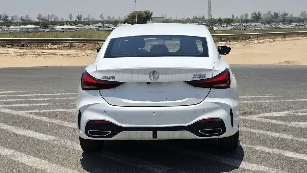 أم جي 5 Luxury 1.5L TURBO Chinese Specs - Brand