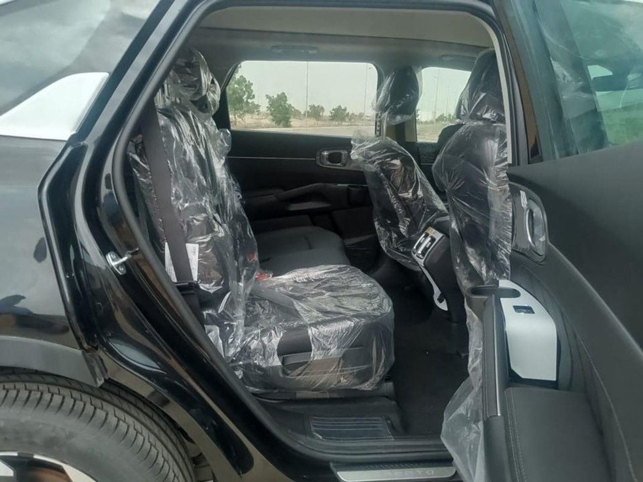 كيا سورينتو KIA SORENTO 1.6L FWD Petrol