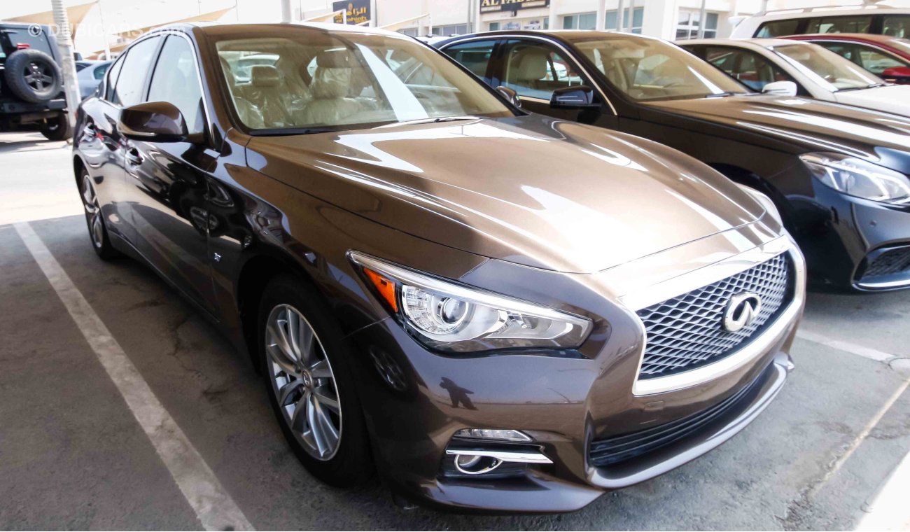 Infiniti Q50 3.7