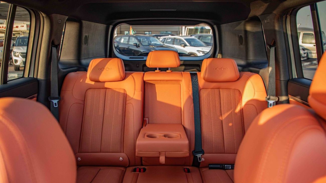 بي واي دي ليوبارد تيتانيوم 7 DM-i 190KM 4WD ULTRA EDITION | 2025 | Ready Stock Limited QTY | For Local Registration +10%