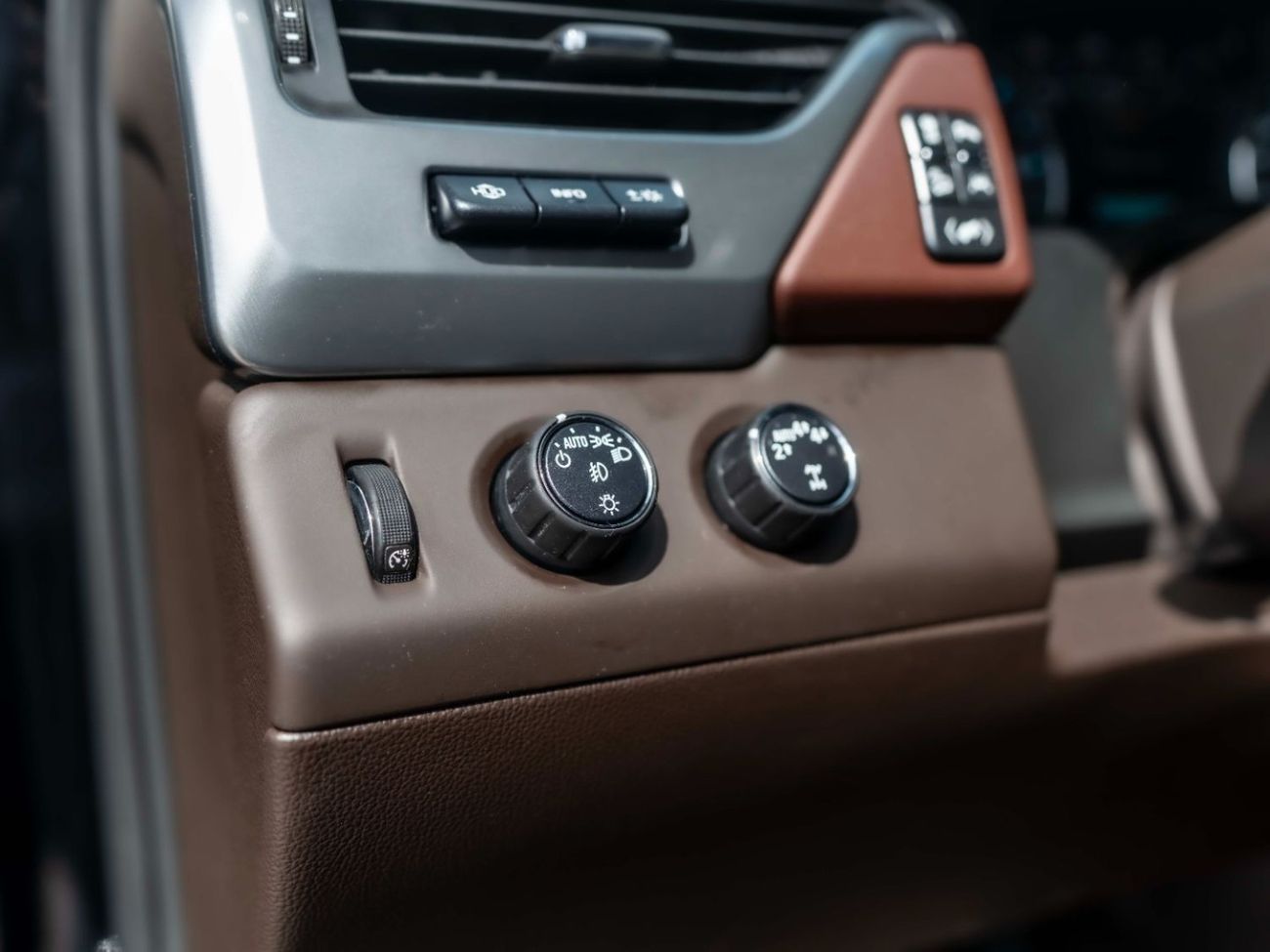 شيفروليه تاهو Premier 5.3L RWD