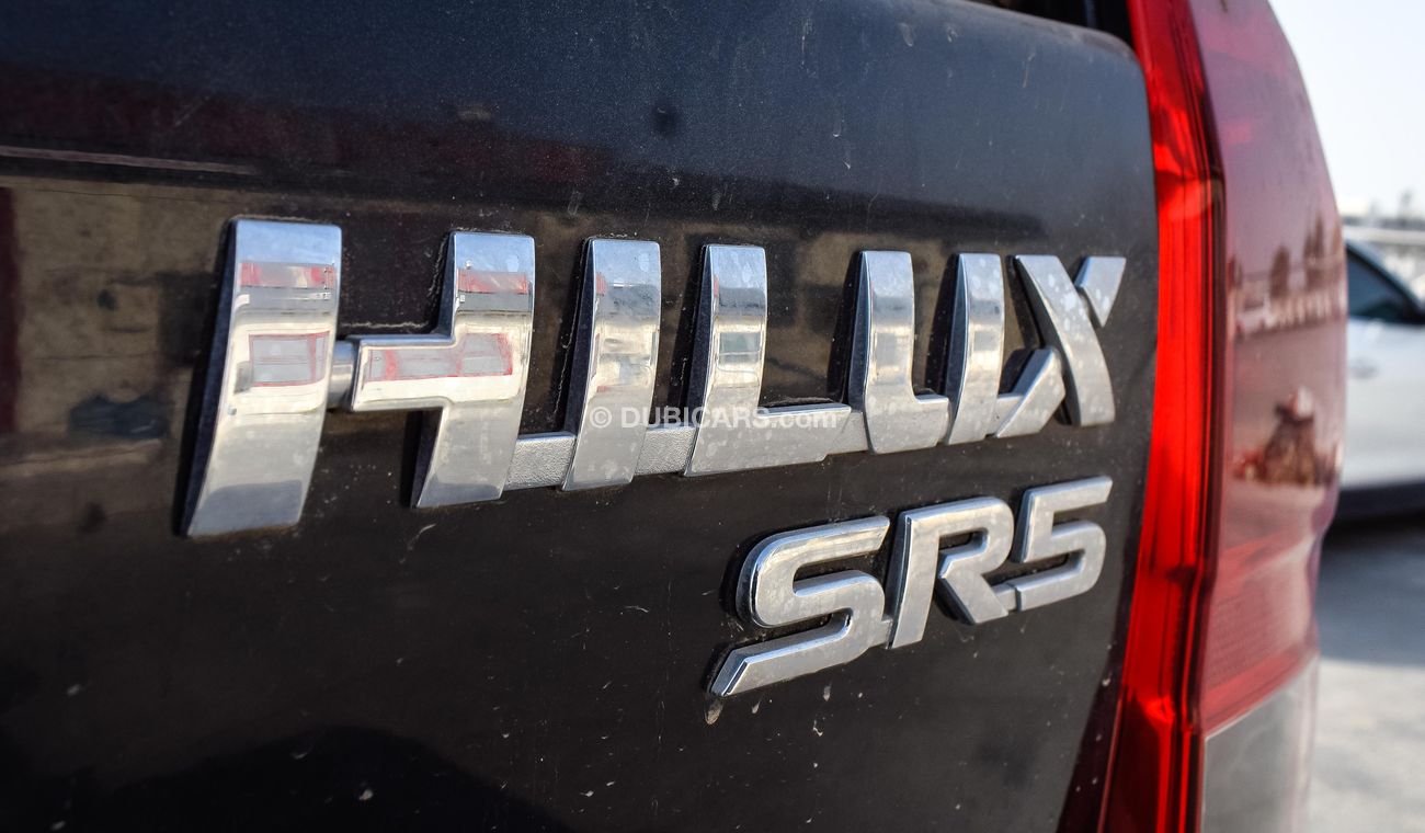 Toyota Hilux SR5