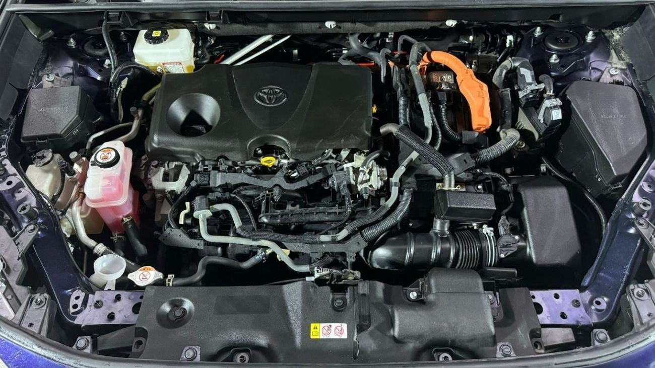 Toyota RAV4 E-Four full option
