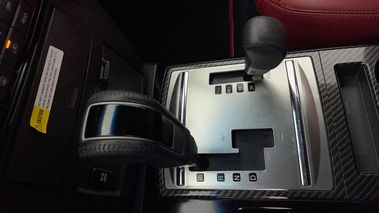 Mitsubishi Pajero GLS HIGHLINE SIGNATURE EDITION 3.8 | Zero Down Payment | Home Test Drive