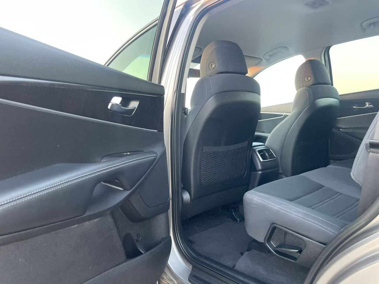 Kia Sorento 2017 Kia Sorento LXS 2.4L V4 GDi - AWD 4x4 - MidOption+ Rear CAM - 73,300 Mileage