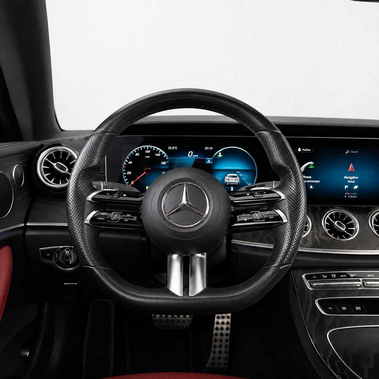 Mercedes Benz E 200 Coupe AED 2,682  P.M • 0% Downpayment • Mercedes-Benz E200 Coupe • 1 Year Warranty