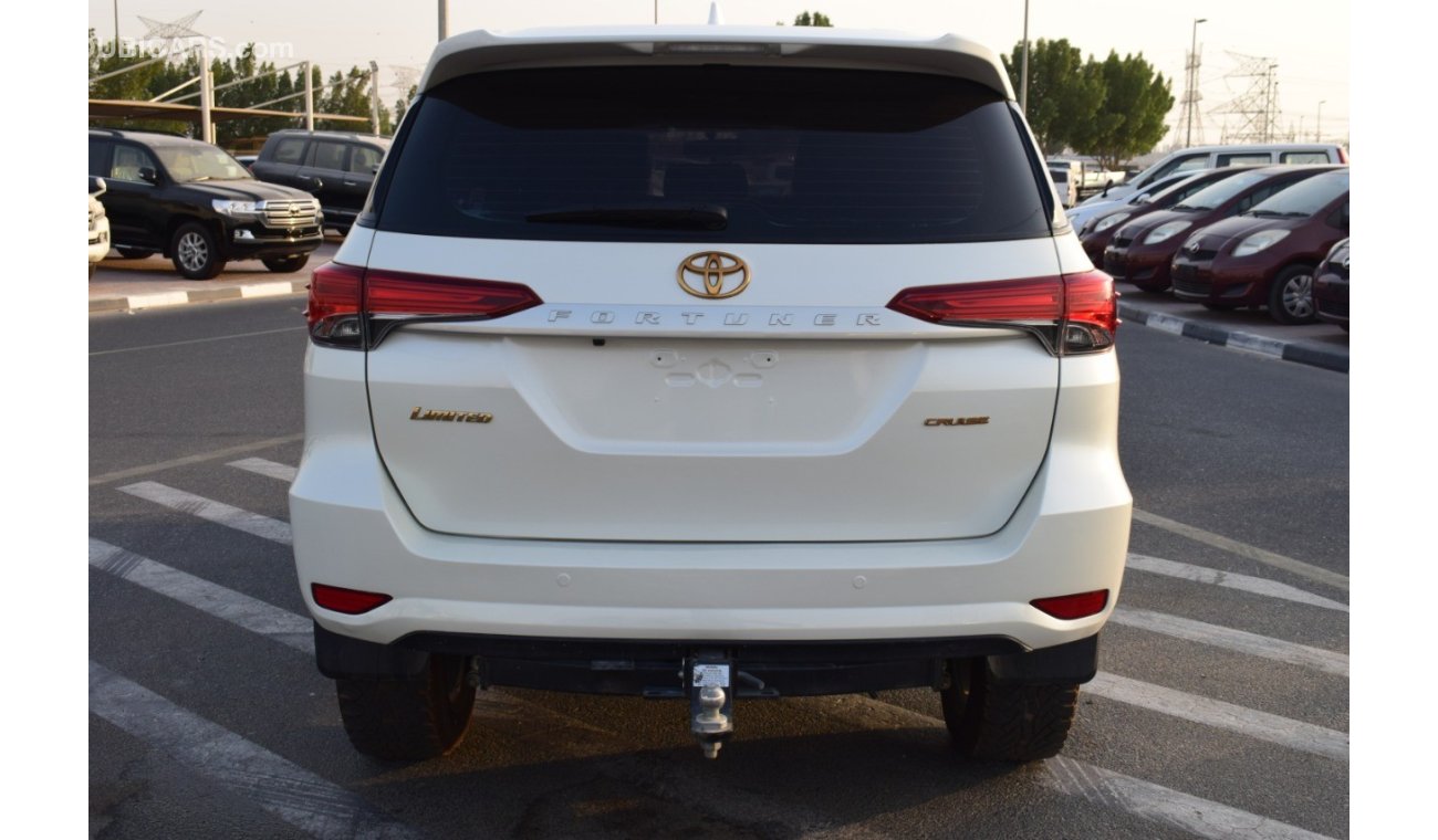 تويوتا فورتونر Toyota Fortuner RHD 2019 model Diesel engine car very clean and good condition