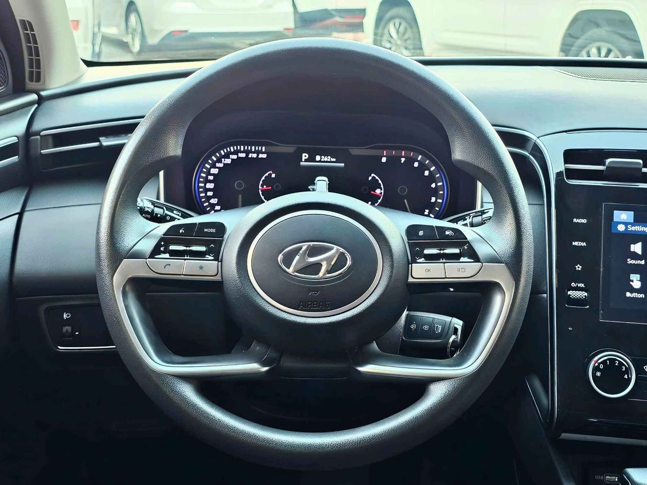 هيونداي توسون GCC/FSH/ORIGINAL PAINT/SINGLE OWNER/ LOW MILEAGE/1 YEAR WARRANTY/NON ACCIDENT/944 MONTHLY/LOT#96727