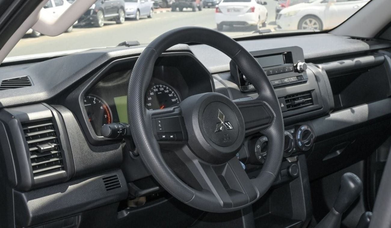 ميتسوبيشي L200 Brand New Mitsubishi L200 2.4L Petrol GLX| Grey/Black | M/T | Euro 5 | 4WD | 2024